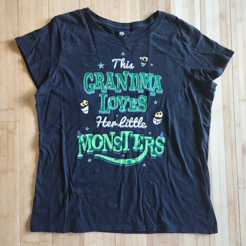 "This Grandma Loves Her Little Monsters" Black Halloween T-Shirt Women's XL Plus